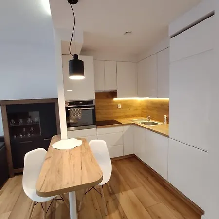 Apartament Parkowy *